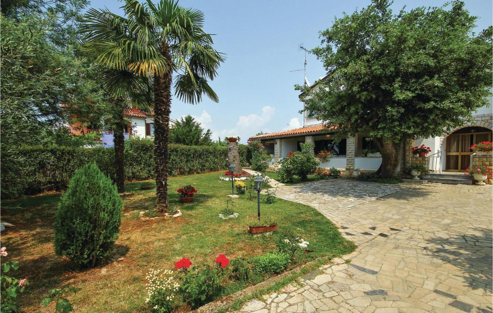 Beautiful Apartment In Porec With Wifi Poreč Exterior foto