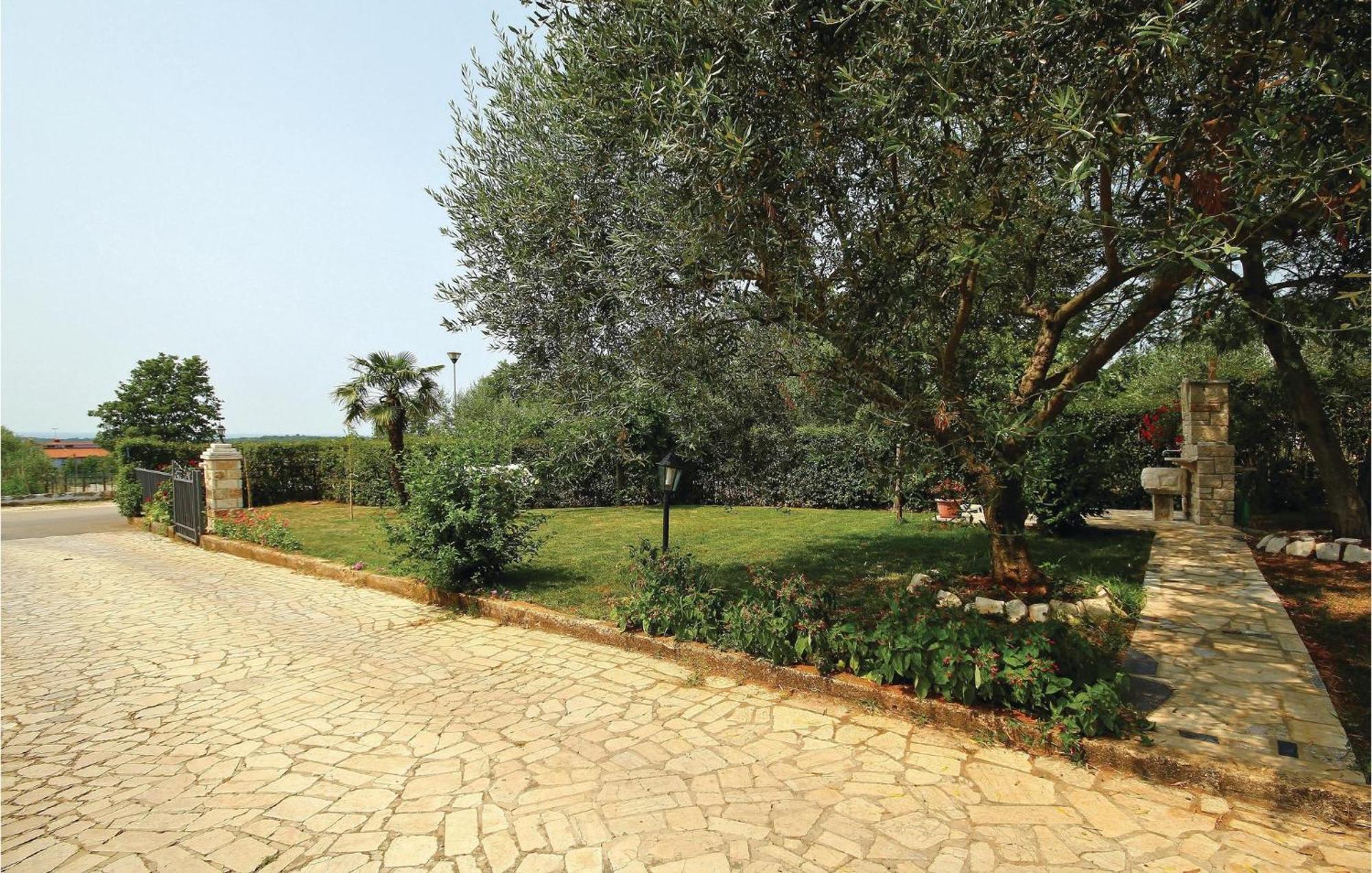 Beautiful Apartment In Porec With Wifi Poreč Exterior foto